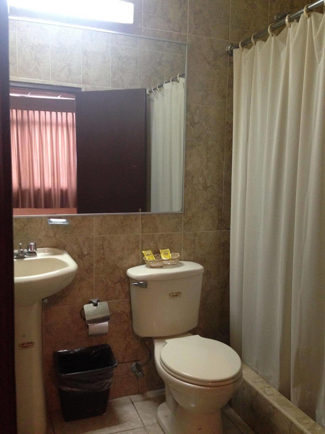 Hotel Rizzo Guayaquil Extérieur photo
